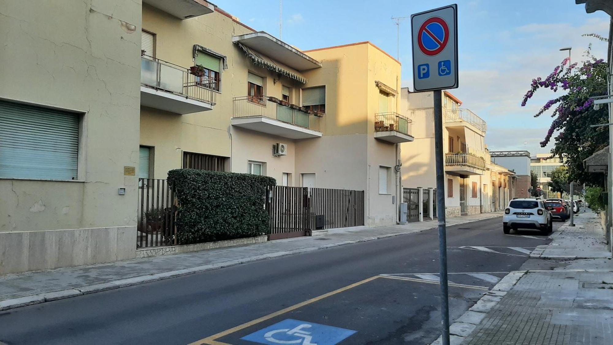 Elegante Bilocale Con Giardino Apartamento Lecce Exterior foto