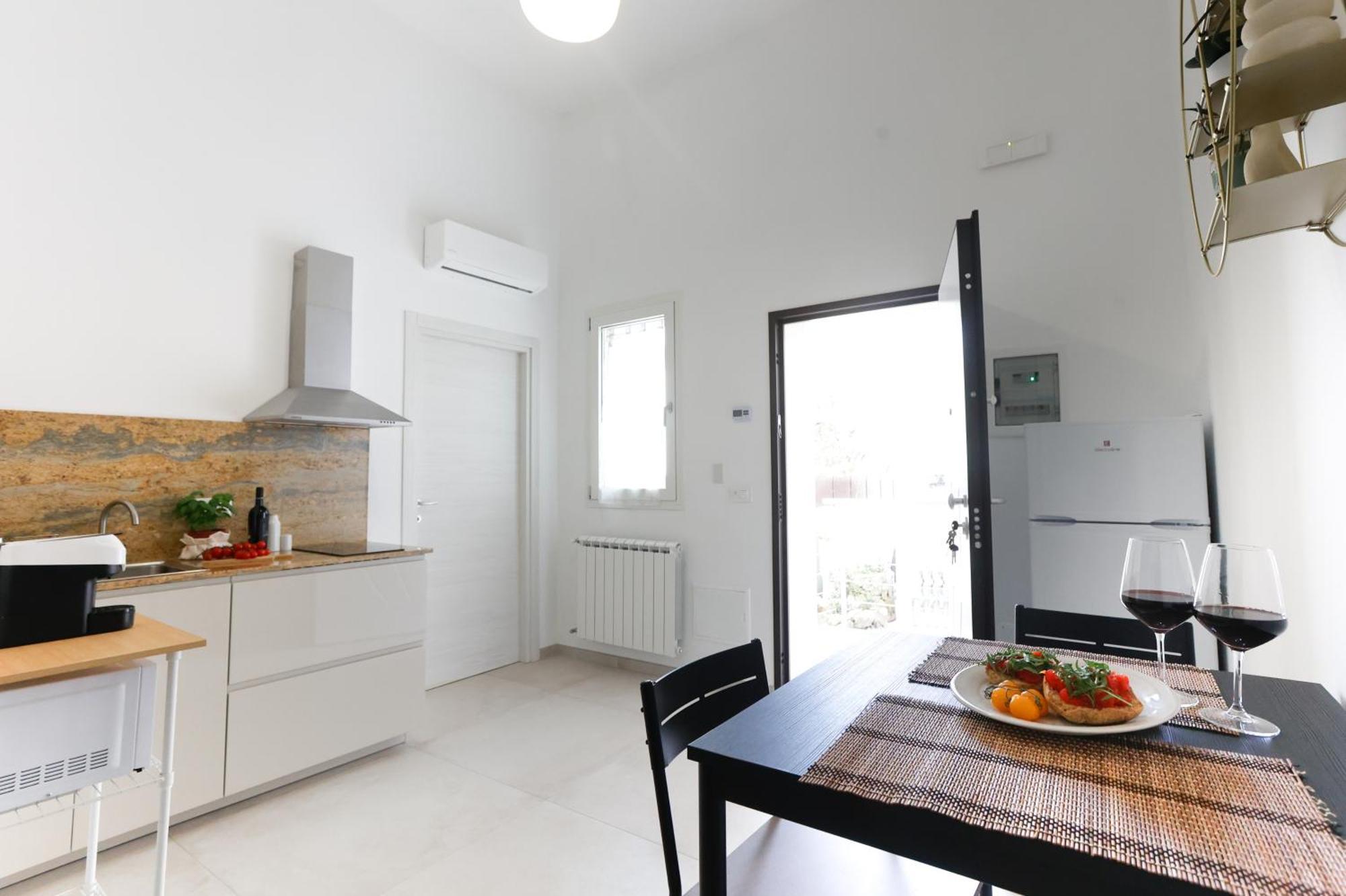 Elegante Bilocale Con Giardino Apartamento Lecce Exterior foto